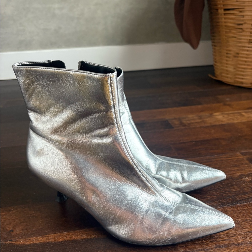 Silver Pointed Toe Ankle Boots - Women's Metallic Booties Zara size 38